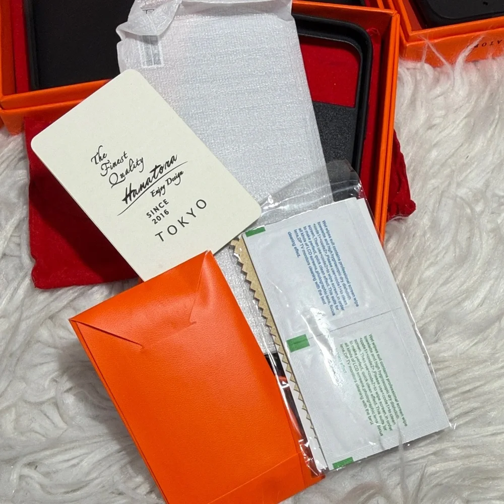 8 HANATORA Stylish Leather Phone Case with Card Slot